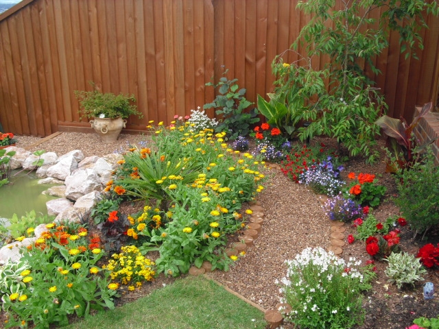 Timber Post Edged Gravel Path.